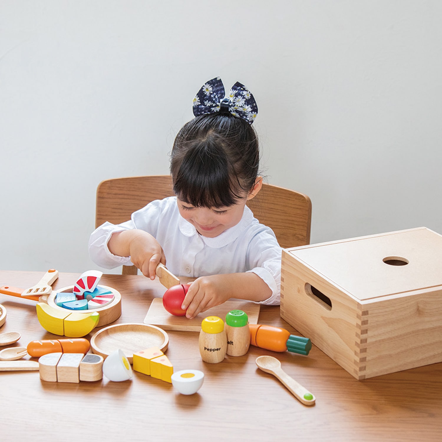 知育玩具 木のおもちゃ おままごとセット 食材いっぱい！ままごとフライパンセット ベビー キッズ 3歳 822081