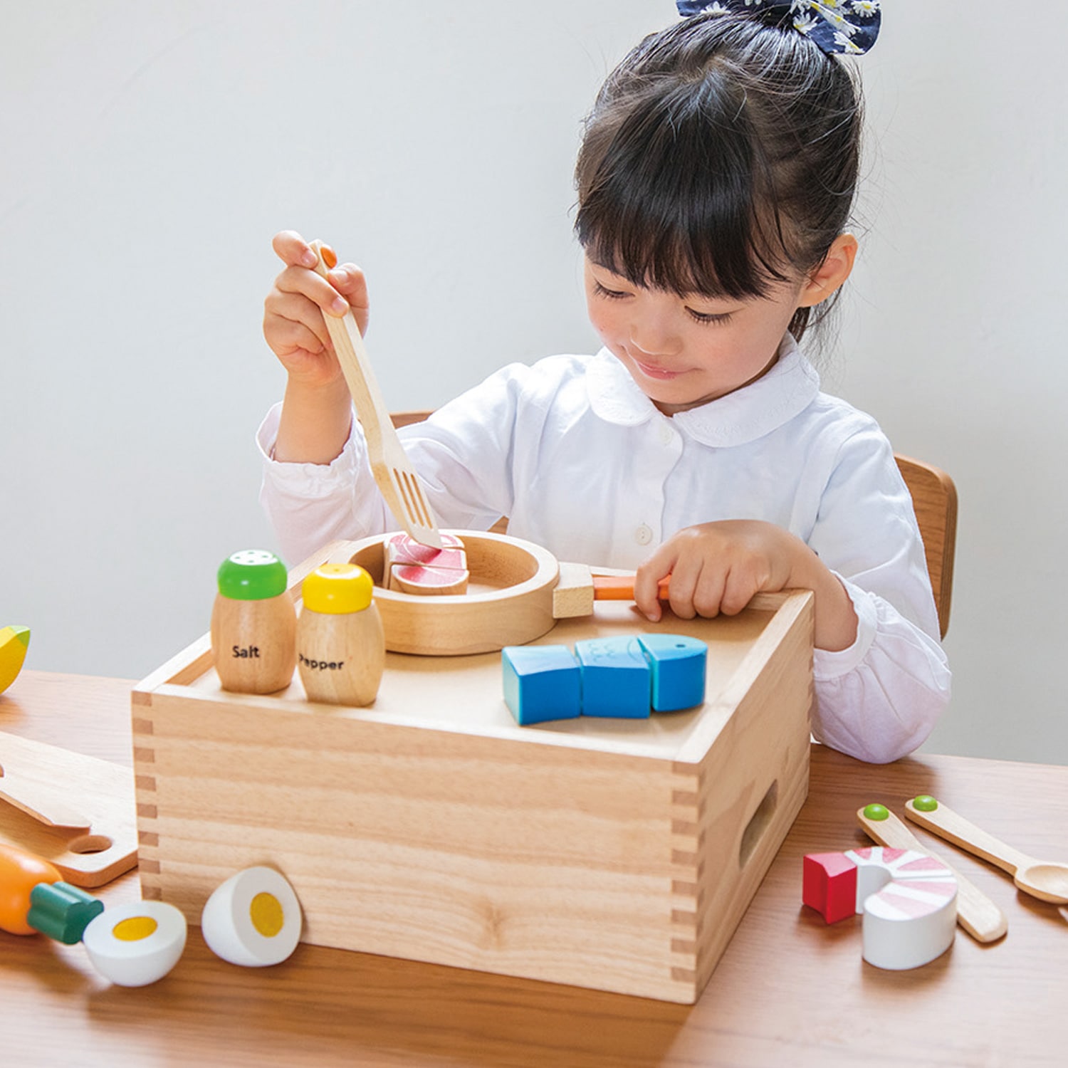 知育玩具 木のおもちゃ おままごとセット 食材いっぱい！ままごとフライパンセット ベビー キッズ 3歳 822081