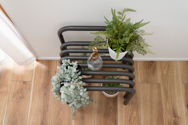 スツール PC-17DGY PC-17WH チェア チェアー 椅子 イス おしゃれ 腰掛け スチール サイドテーブル ナイトテーブル 花台 フラワースタンド ディスプレイ インテリア シンプル モダン