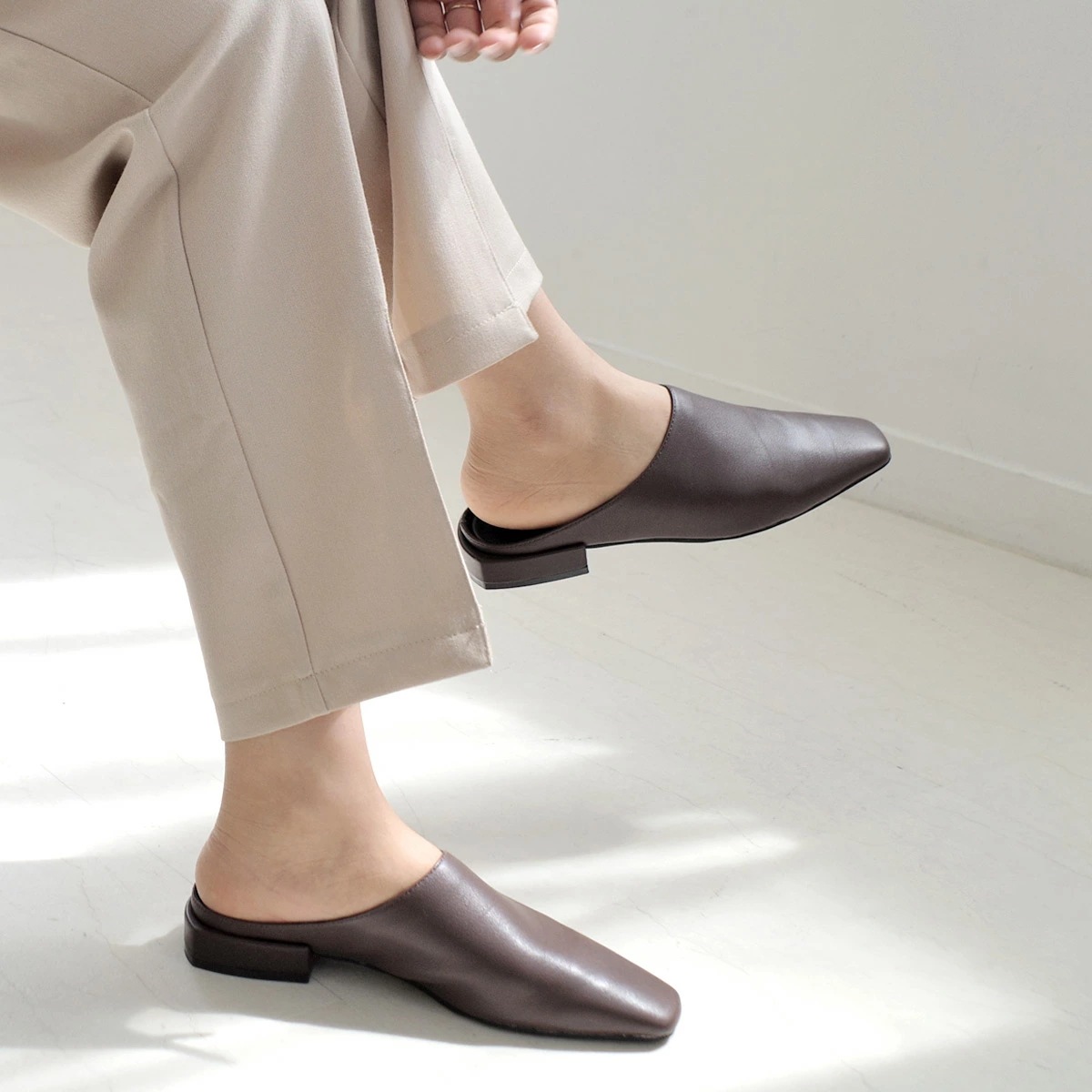 本革ミュールロングノーズ甲深スクエアトゥ レディース 本革ミュールロングノーズ甲深スクエアトゥ レディース