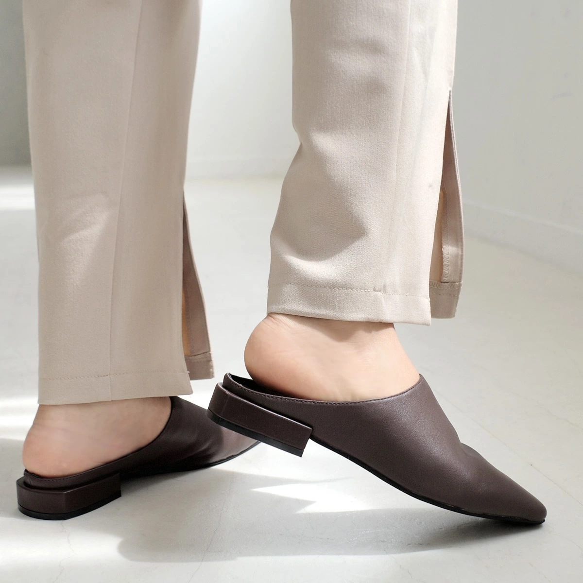 本革ミュールロングノーズ甲深スクエアトゥ レディース 本革ミュールロングノーズ甲深スクエアトゥ レディース