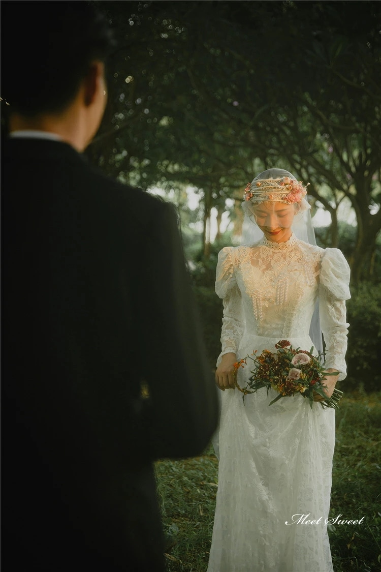 ウェディングドレス ロングドレス スレンダードレス 長袖 レース レトロ調 ビンテージ風 二次会 結婚式 前撮り ブライダル 花嫁 ウエディングドレス 海外挙式 オフホワイト パーティードレス フォト ウェディングドレス ロングドレス スレンダードレス 長袖 レース レトロ調 ビンテージ風 二次会 結婚式 前撮り ブライダル 花嫁 ウエディングドレス 海外挙式 オフホワイト パーティードレス フォト