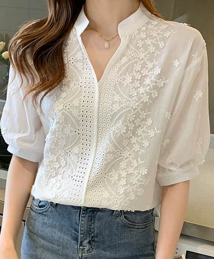 レディース トップス プルオーバー 5分袖 パフスリーブ Vネック ストレート 刺繍 かわいい 大人可愛い きれいめ カジュアル 上品 ガーリー エレガント 存在感 キュート 清潔感 爽やか