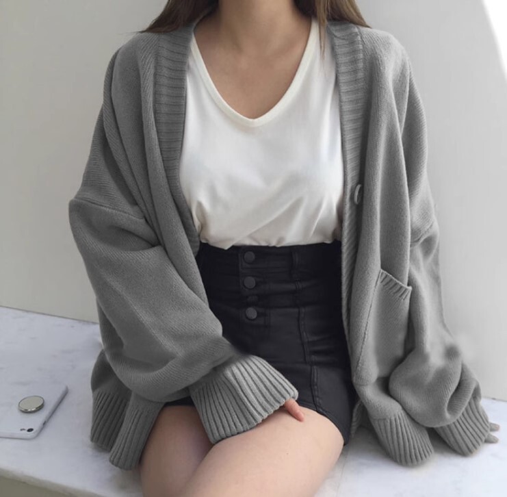 オーバーサイズカーディガン センターボタン カーディガン デート 高級 ニッチ 長袖 ニット かわいい 大人可愛い きれいめ シンプル カジュアル 大人 上品 おしゃれ お洒落 かっこいい レトロ オーバーサイズカーディガン センターボタン カーディガン デート 高級 ニッチ 長袖 ニット かわいい 大人可愛い きれいめ シンプル カジュアル 大人 上品 おしゃれ お洒落 かっこいい レトロ