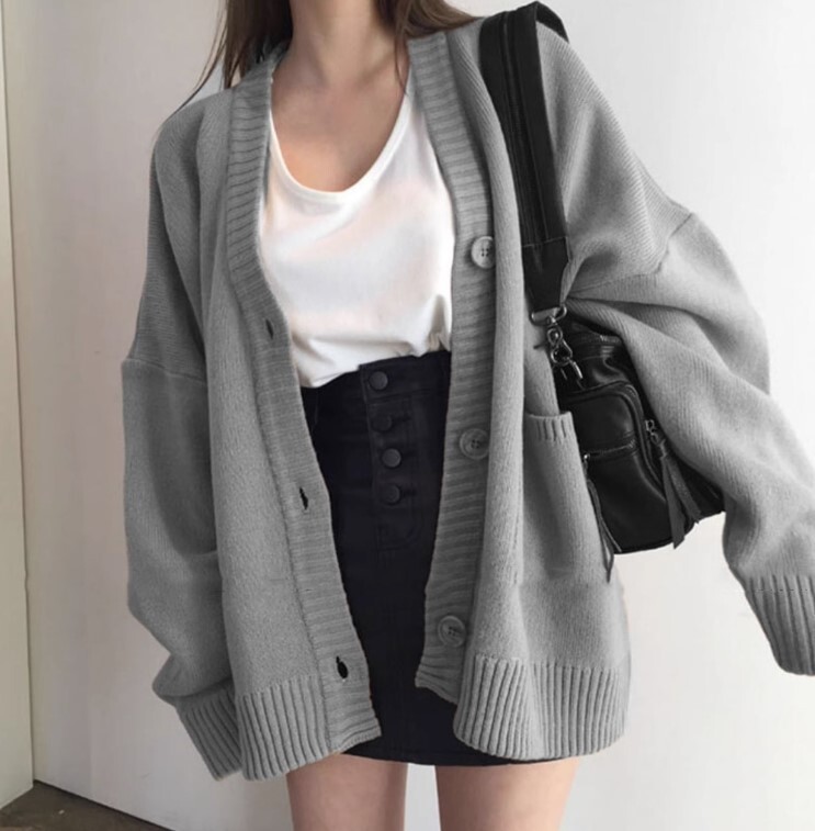 オーバーサイズカーディガン センターボタン カーディガン デート 高級 ニッチ 長袖 ニット かわいい 大人可愛い きれいめ シンプル カジュアル 大人 上品 おしゃれ お洒落 かっこいい レトロ オーバーサイズカーディガン センターボタン カーディガン デート 高級 ニッチ 長袖 ニット かわいい 大人可愛い きれいめ シンプル カジュアル 大人 上品 おしゃれ お洒落 かっこいい レトロ
