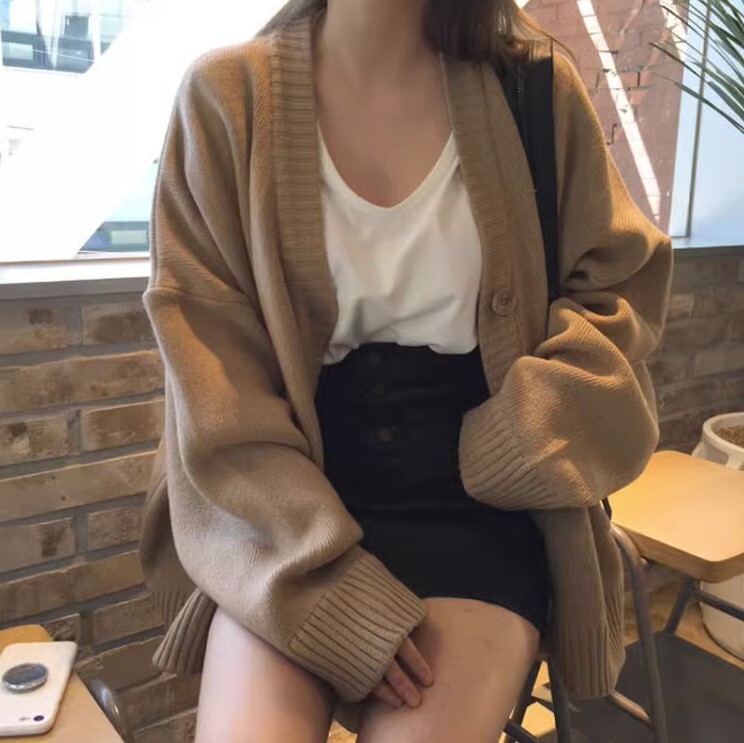 オーバーサイズカーディガン センターボタン カーディガン デート 高級 ニッチ 長袖 ニット かわいい 大人可愛い きれいめ シンプル カジュアル 大人 上品 おしゃれ お洒落 かっこいい レトロ オーバーサイズカーディガン センターボタン カーディガン デート 高級 ニッチ 長袖 ニット かわいい 大人可愛い きれいめ シンプル カジュアル 大人 上品 おしゃれ お洒落 かっこいい レトロ