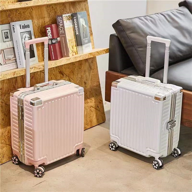 人気商品!再入荷TSAロック搭載超軽量スーツケース韓国おしゃれ静音新型 おしゃれ 静音の複数の色