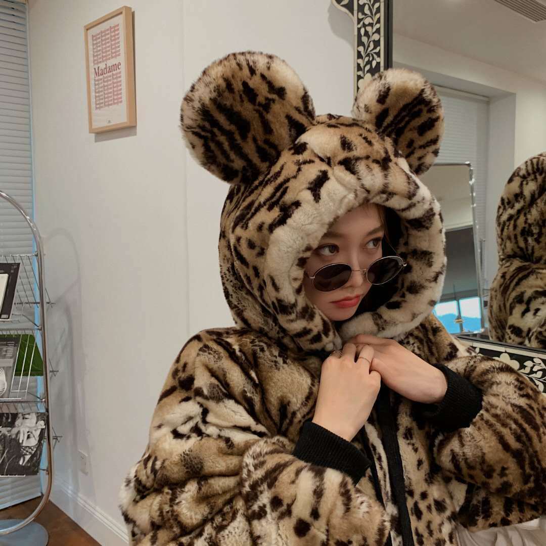 AWアウターニュースタイル 可愛い 豹柄 フード付き コート 厚手 ムートンファッション ダウンジャケット 裏起毛ファッション AWアウターニュースタイル 可愛い 豹柄 フード付き コート 厚手 ムートンファッション ダウンジャケット 裏起毛ファッション