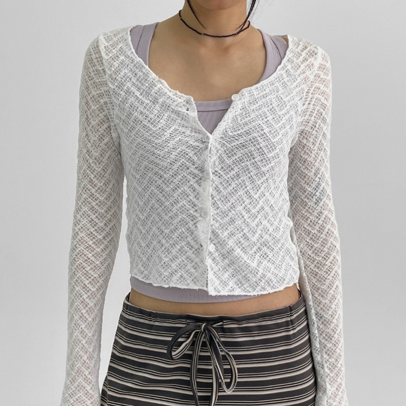 ブラックアップレッドボタンレースクロップカーディガン ブラックアップレッドボタンレースクロップカーディガン