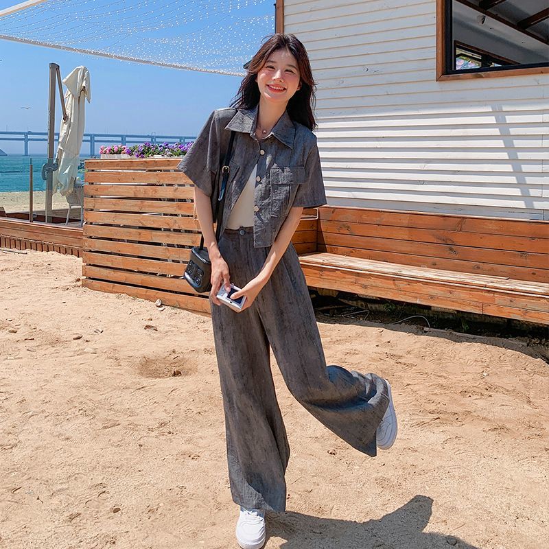 韓国の半袖シャツ ワイドパンツ 2セット 夏 2025年新作 カジュアル・スーツ 韓国 セットアップ セットアップ スウェット セットアップ 韓国の半袖シャツ ワイドパンツ 2セット 夏 2025年新作 カジュアル・スーツ 韓国 セットアップ セットアップ スウェット セットアップ