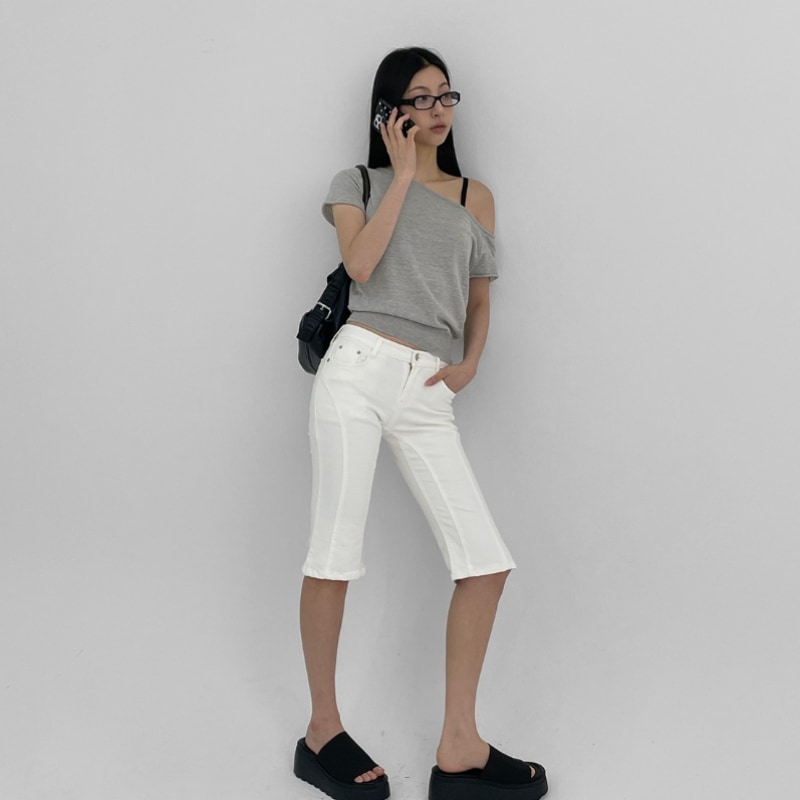 ブラックアップ [MADE] ケリー アシンメトリック オフショルダー ニット