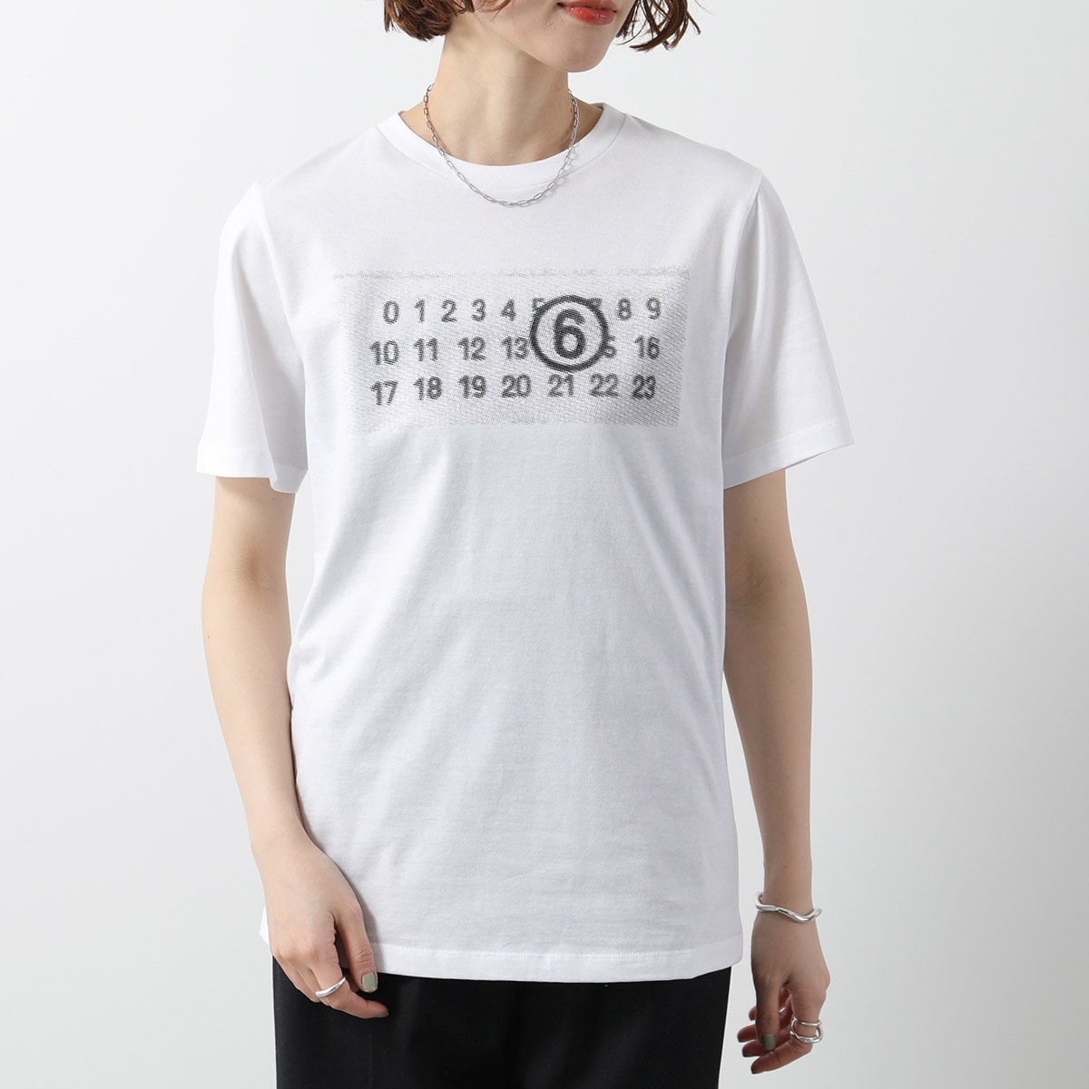 MM6 KIDS エムエムシックス メゾンマルジェラ キッズ Tシャツ M60803 MM02Y レディース ガールズ 半袖 カットソー コットン ナンバリングロゴ カラー3色 楽天市場】MM6 KIDS エムエムシックス メゾンマルジェラ キッズ