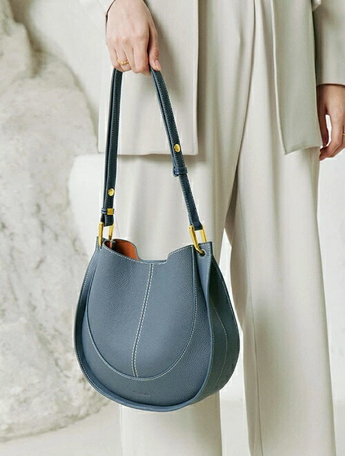 本革 トートバッグ＆ショルダーバッグ レディース 大容量 インナーバッグ付き iPad mini収納 30代50代 軽量 斜め掛け/肩掛け 通勤 お出かけ おしゃれ フォーマル シンプル 上品 ママバ