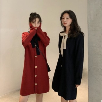 2色 レトロ風 ワンピース 長袖 春 秋 かわいい aライン Aライン 膝上 Vネック ストレート Iライン リボン ボタン 黒 ブラック レッド ワインレッド S M L XL かわいい 大人可 2色 レトロ風 ワンピース 長袖 春 秋 かわいい aライン Aライン 膝上 Vネック ストレート Iライン リボン ボタン 黒 ブラック レッド ワインレッド S M L XL かわいい 大人可