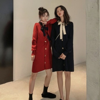 2色 レトロ風 ワンピース 長袖 春 秋 かわいい aライン Aライン 膝上 Vネック ストレート Iライン リボン ボタン 黒 ブラック レッド ワインレッド S M L XL かわいい 大人可 2色 レトロ風 ワンピース 長袖 春 秋 かわいい aライン Aライン 膝上 Vネック ストレート Iライン リボン ボタン 黒 ブラック レッド ワインレッド S M L XL かわいい 大人可