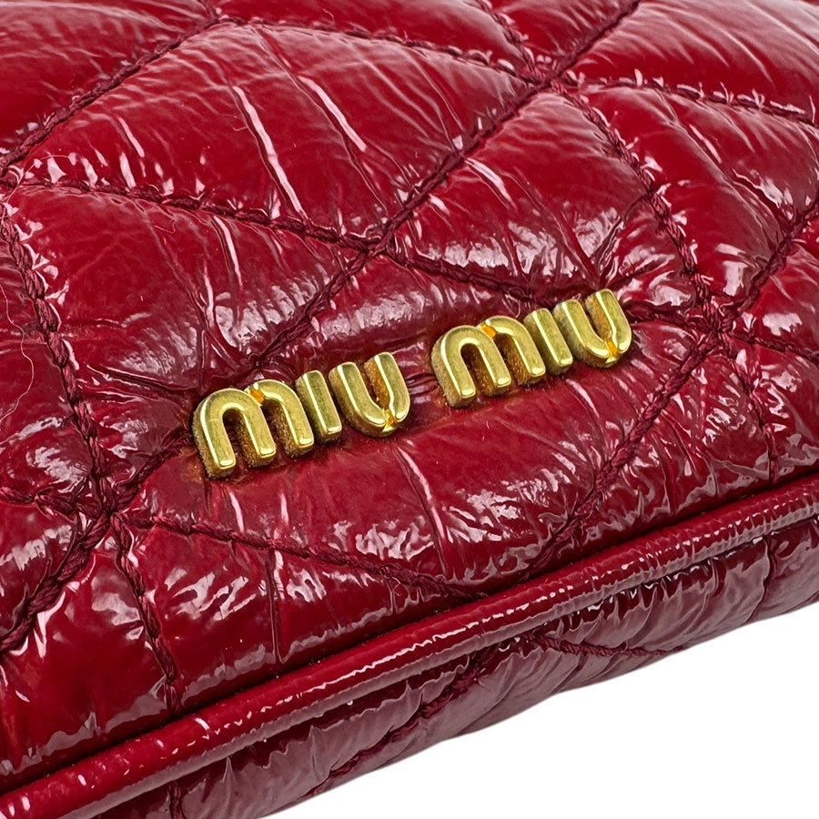 ミュウミュウ MIUMIU クラッチバッグ パテントレザー ダークレッド ゴールド レディース z5402 ミュウミュウ MIUMIU クラッチバッグ パテントレザー ダークレッド ゴールド レディース z5402