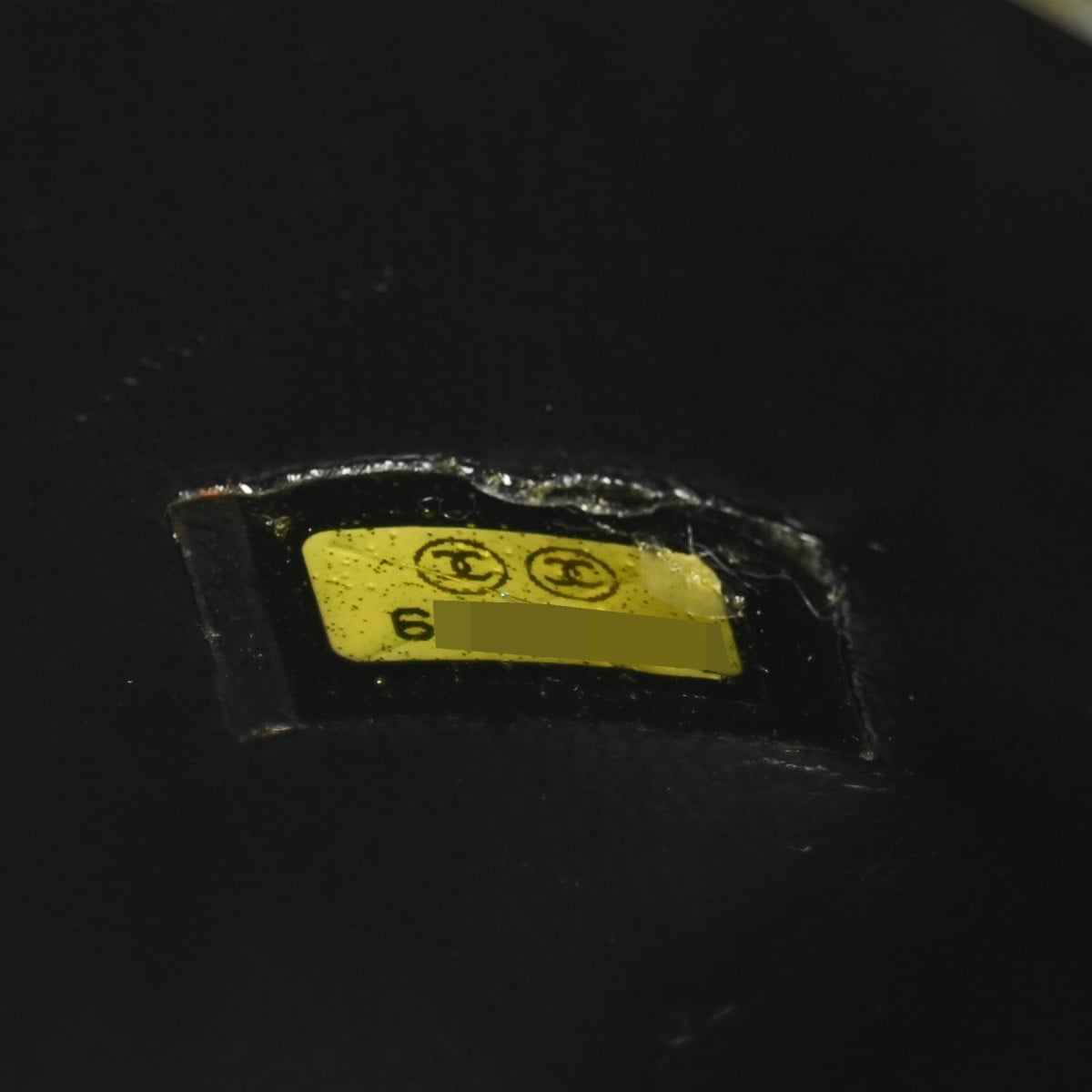 縦型バニティ ブラック A01998 レディース キャビアスキン ハンドバッグ ABランク 中古 銀蔵 縦型バニティ ブラック A01998 レディース キャビアスキン ハンドバッグ ABランク 中古 銀蔵