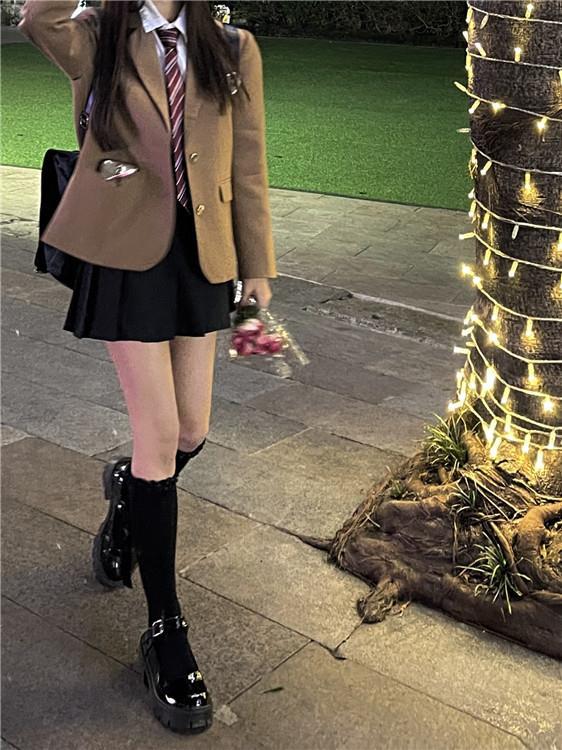 秋冬に着たい ひと足お先にボア2023はボアで決まり 秋ジャケット 秋アウター スーツスーツJK制服長袖スーツスーツ白シャツハイウエストプリーツギャル四点セット