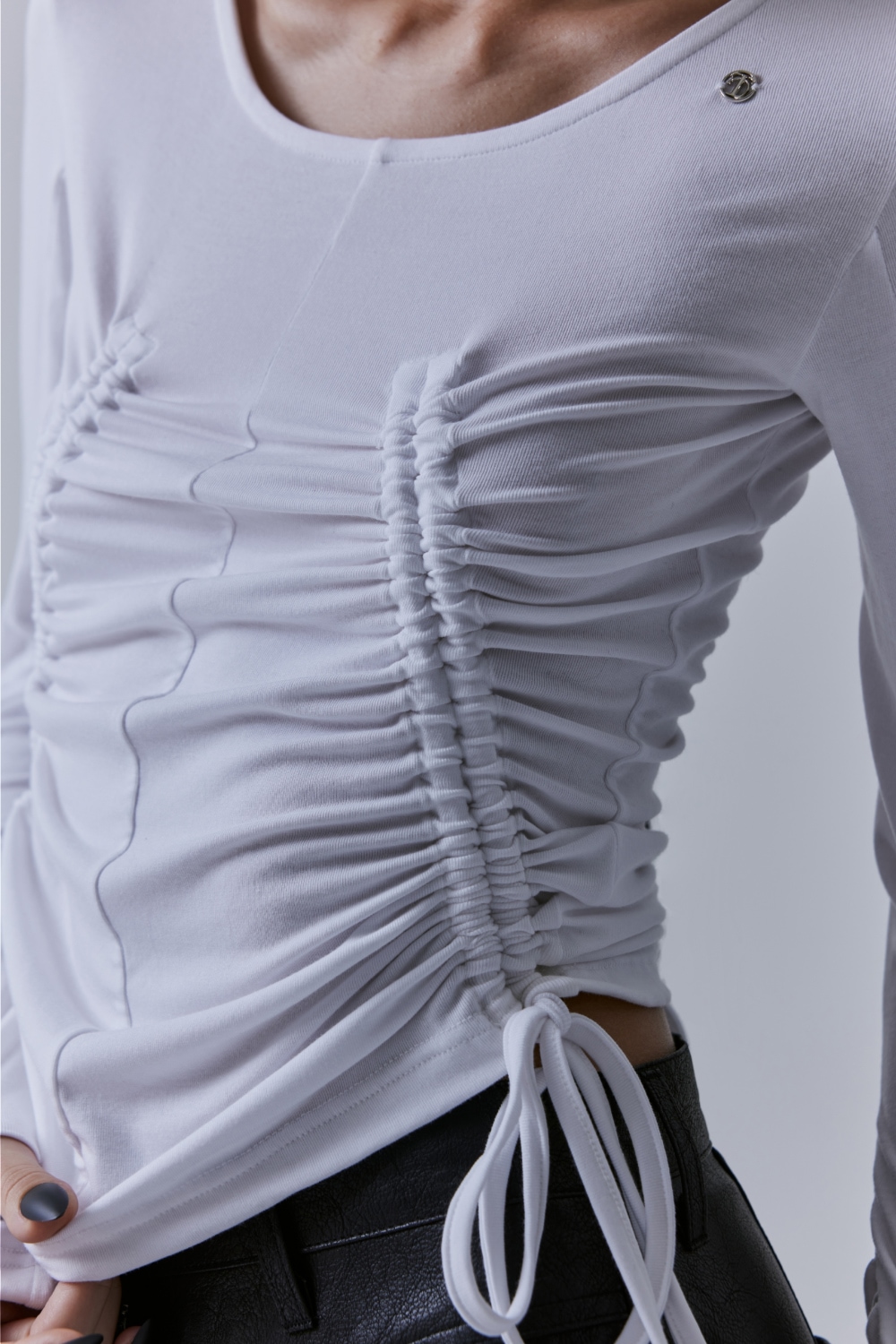 [TREEMINGBIRD]★ Multi String Shirring Long Sleeve (2色) TREEMINGBIRD】 MULTI STRING SHIRRING LONG SLEEVE : BLACK T