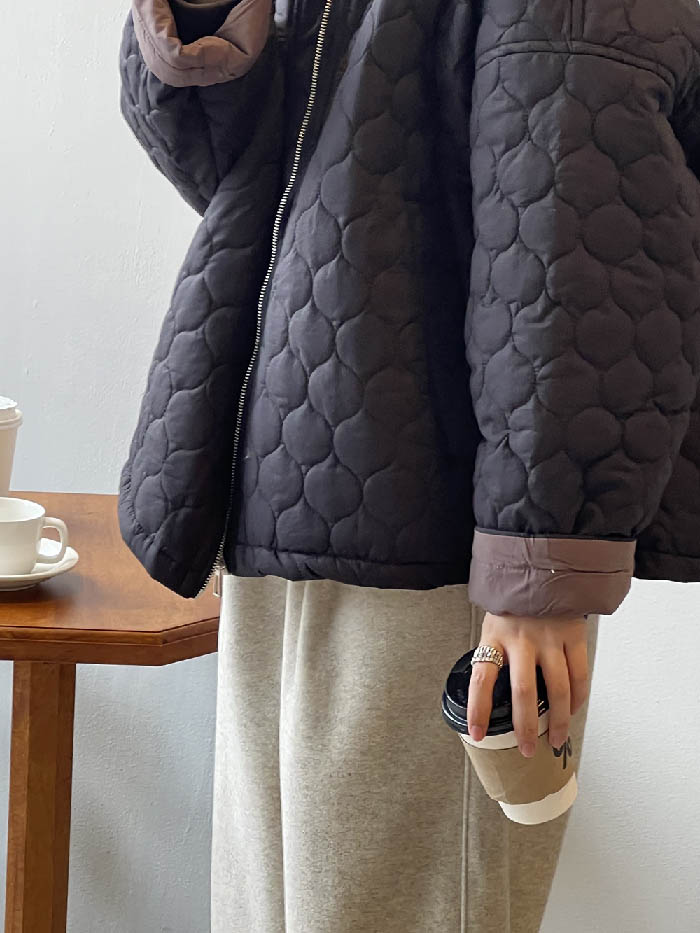 キルティング ジャケット レディース 秋 冬 ノーカラー キルティングジャケット 中綿 軽い 薄手 アウター コート ジャケット ふんわり スッキリ 大きいサイズ 大人 シンプル 着回し 防寒 上品