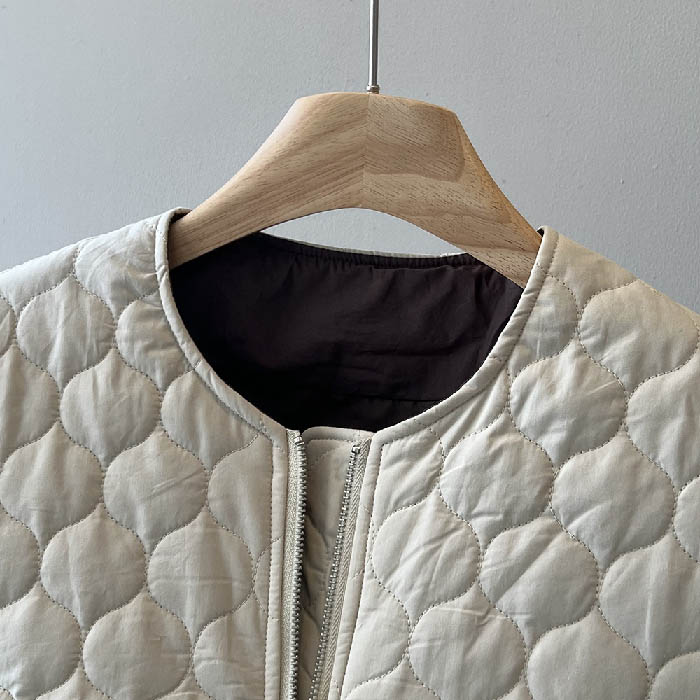 キルティング ジャケット レディース 秋 冬 ノーカラー キルティングジャケット 中綿 軽い 薄手 アウター コート ジャケット ふんわり スッキリ 大きいサイズ 大人 シンプル 着回し 防寒 上品