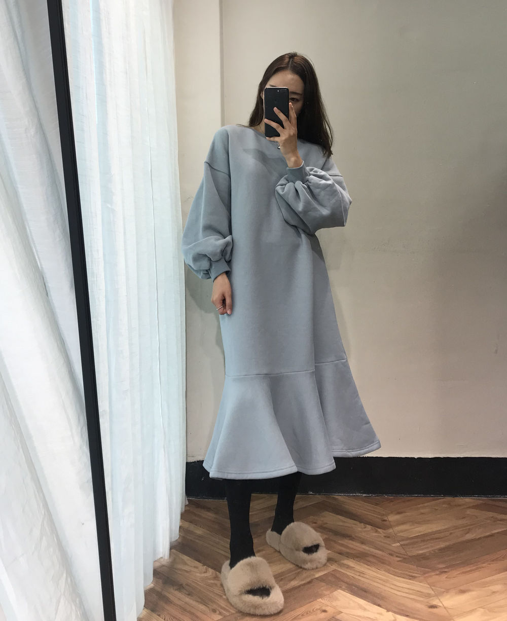 スウェットワンピース ワンピース プルオーバー トレーナー スウェット ロング ロング丈 長袖 ボリューム袖 ドロップショルダー 萌袖 ラウンドネック ストレート ワイド マーメイド 切り替えデザイン スウェットワンピース ワンピース プルオーバー トレーナー スウェット ロング ロング丈 長袖 ボリューム袖 ドロップショルダー 萌袖 ラウンドネック ストレート ワイド マーメイド 切り替えデザイン