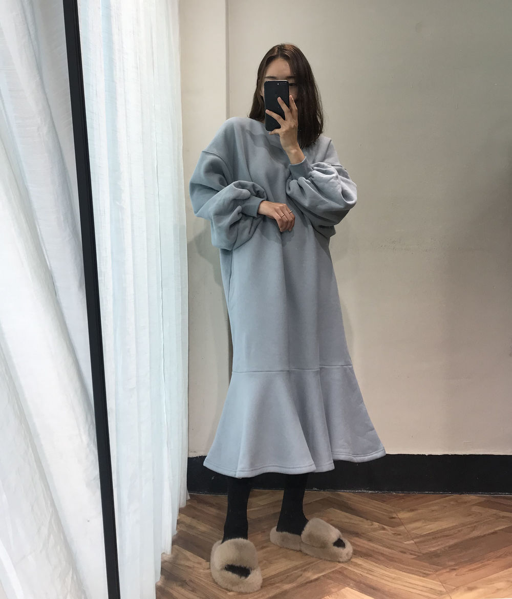 スウェットワンピース ワンピース プルオーバー トレーナー スウェット ロング ロング丈 長袖 ボリューム袖 ドロップショルダー 萌袖 ラウンドネック ストレート ワイド マーメイド 切り替えデザイン スウェットワンピース ワンピース プルオーバー トレーナー スウェット ロング ロング丈 長袖 ボリューム袖 ドロップショルダー 萌袖 ラウンドネック ストレート ワイド マーメイド 切り替えデザイン