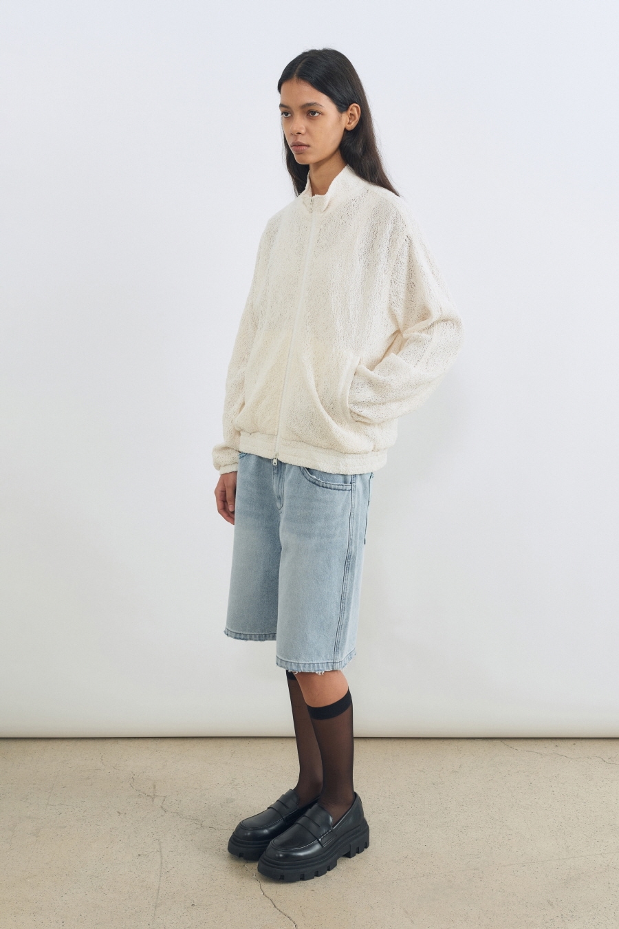 【INSILENCE】 LACE ZIP-UP JUMPER : IVORY