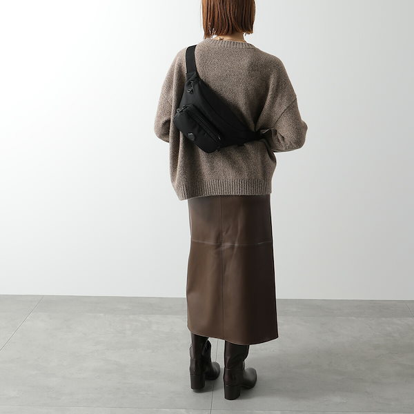 未使用級 モンクレール シボ革 オールレザー デュランス ボディバッグ 24AW Qoo10] MONCLER MONCLER モンクレール ボディバッ