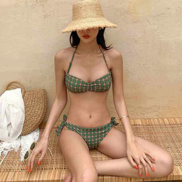 ホルターネック ビキニ 水着 レディース 紐ビキニ セパレート 胸元 谷間 谷間魅せ 盛れる セット 上下セット 2点セット ツーピース 可愛