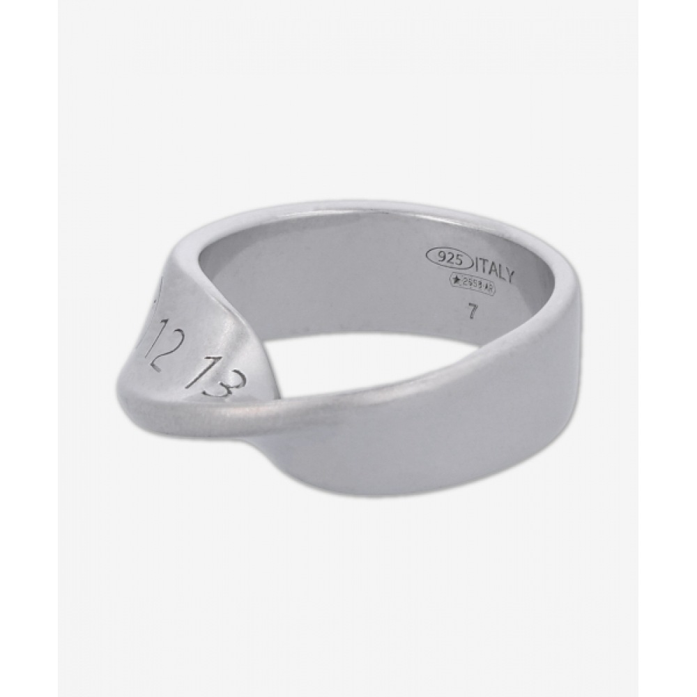 メゾンマルジェラツイストナンバリングリング-シルバー/SM2UQ0031S12975951 メゾンマルジェラツイストナンバリングリング-シルバー/SM2UQ0031S12975951