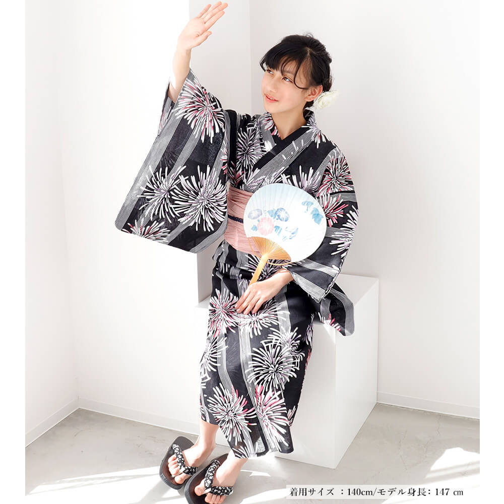 子供浴衣　単品　ジュニア　ジュニア浴衣　子供　浴衣　女の子浴衣　１４０　１５０　１６０　レトロ　お洒落　花火　黒　紫　ピンク