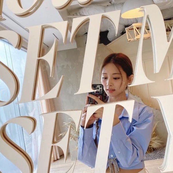 TWICE CASSETIFY iPhoneケース TZUYU ツウィ Amazon.co.jp: ツウィ What is Love? TWICE iPhoneケース : 家電