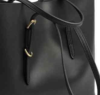 トートバッグ レディース レザー革 ミニトート ファスナー 秋 本革 縦型 革 軽量 ビジネス ゴルフ 肩掛け 通勤 黒 A4 夏 おしゃれ ブランド 2WAY 本革 布 かばん 大きめ 小さめ 冬