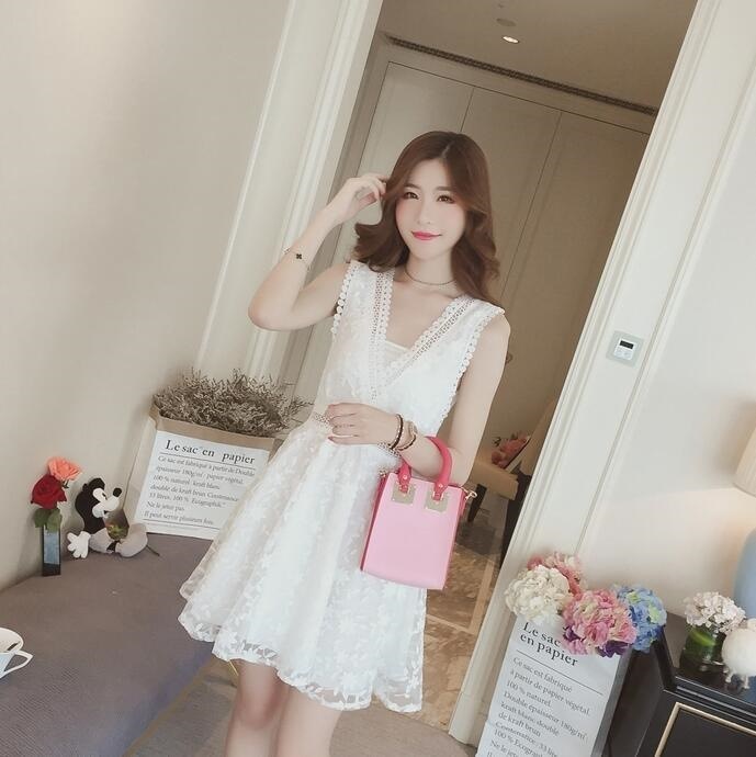 1626.ノースリーブ花柄レースワンピース(ホワイト)2019 春夏 sale パーティー 女子会 結婚式 お呼ばれ レストラン 演奏会 1626.ノースリーブ花柄レースワンピース(ホワイト)2019 春夏 sale パーティー 女子会 結婚式 お呼ばれ レストラン 演奏会