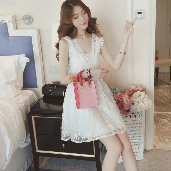 1626.ノースリーブ花柄レースワンピース(ホワイト)2019 春夏 sale パーティー 女子会 結婚式 お呼ばれ レストラン 演奏会 1626.ノースリーブ花柄レースワンピース(ホワイト)2019 春夏 sale パーティー 女子会 結婚式 お呼ばれ レストラン 演奏会