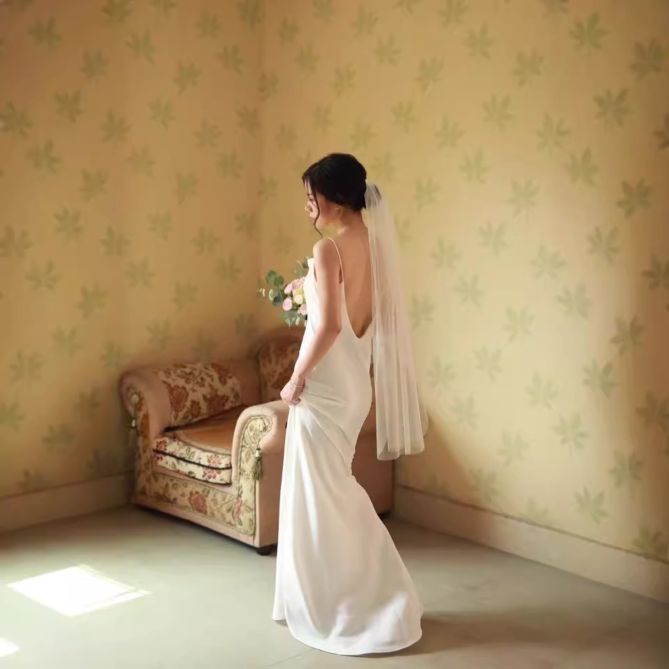 欧米のセクシーな新婦のガーターは大きいです 欧米のセクシーな新婦のガーターは大きいです