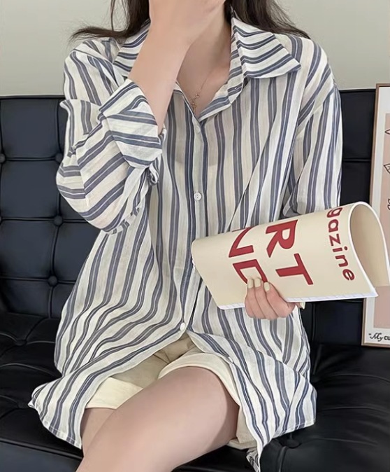 ストライプシャツ トップス Tシャツ シャツ ブラウス ビッグT ロング ロング丈 袖あり 長袖 Vネック 襟付き ストレート Iライン 前開き かわいい 大人可愛い ストライプシャツ トップス Tシャツ シャツ ブラウス ビッグT