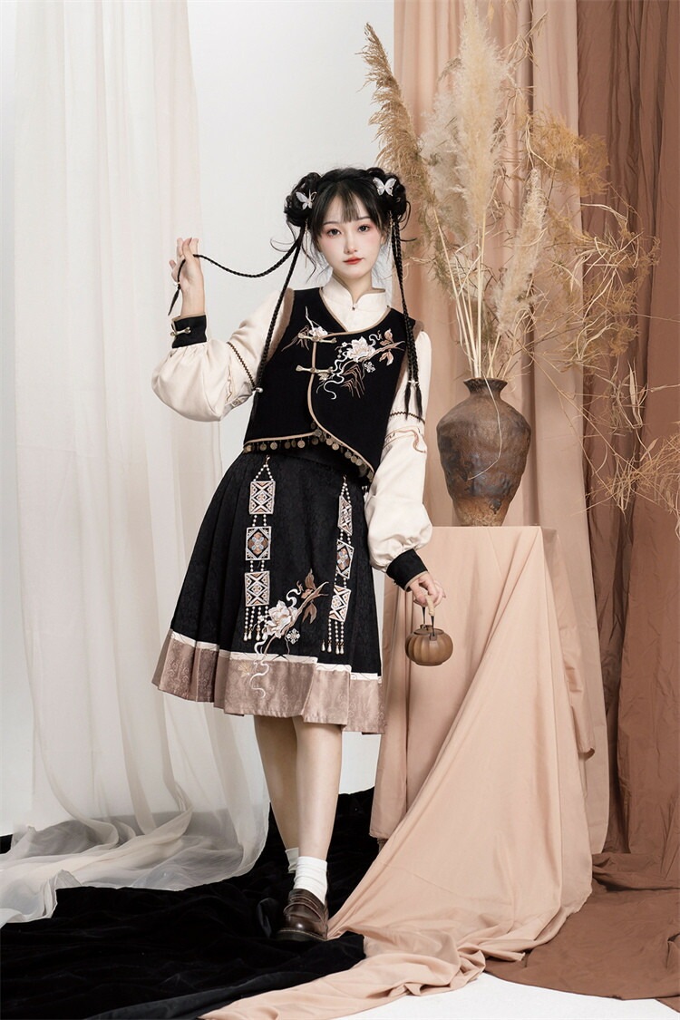 ロリータ レディース 4点セット ブラウス ベスト スカート バッグ 立ち襟 中華風 中華娘 刺しゅう かわいい ロリータ レディース 4点セット ブラウス ベスト スカート バッグ 立ち襟 中華風 中華娘 刺しゅう かわいい