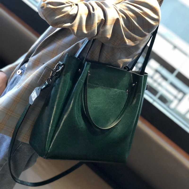 ショルダーバッグ 斜めがけ 本革 韓国 トートバッグ バッグ レディース トートバッグ 大容量 2way ショルダーバッグ 通勤 バッグ バック カバン 旅行バッグ 韓国ファッション ハンドバッグ ショルダーバッグ 斜めがけ 本革 韓国 トートバッグ バッグ レディース トートバッグ 大容量 2way ショルダーバッグ 通勤 バッグ バック カバン 旅行バッグ 韓国ファッション ハンドバッグ