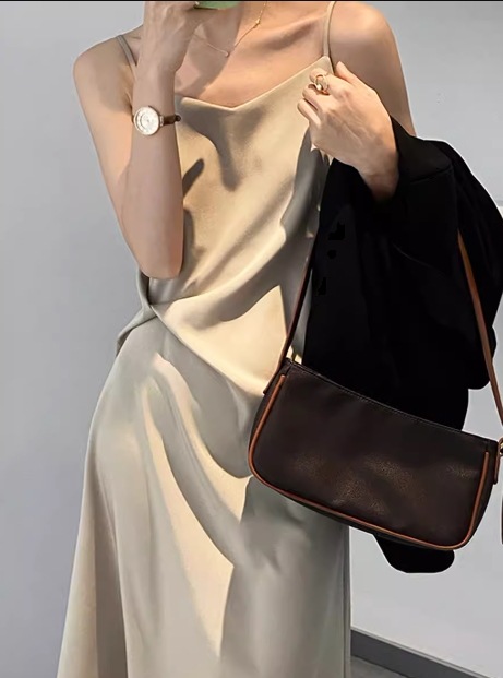 レディース ワンピース プルオーバー ドレス キャミワンピース ロング 袖なし ノースリーブ Vネック スリム 細身 ウエストマーク ハイウエスト サテン 大人可愛い きれいめ シンプル 上品 レディース ワンピース プルオーバー ドレス キャミワンピース ロング 袖なし ノースリーブ Vネック スリム 細身 ウエストマーク ハイウエスト サテン 大人可愛い きれいめ シンプル 上品