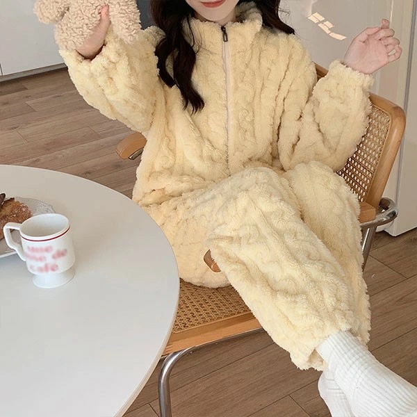 もこもこ モコモコパジャマ ルームウェア 上下セット パジャマ 冬 長袖 前開き 寝巻き 部屋着 暖かい あったか モコモコ 大人用 ふわふわ 無地 レディース 女性用 かわいい 可愛い ギフト プレ
