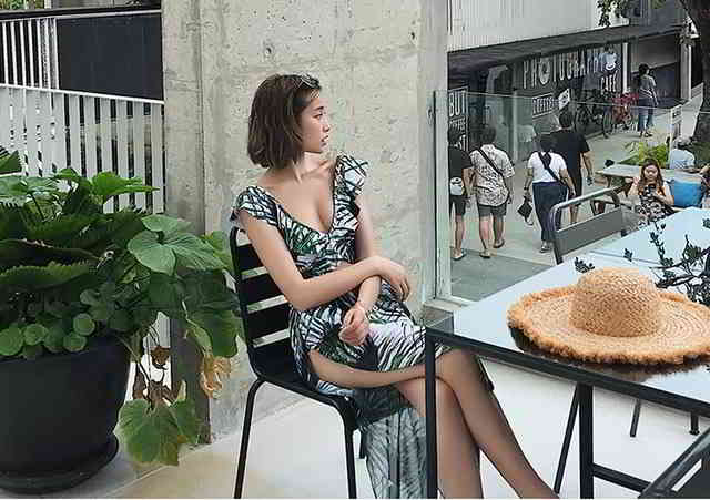 【即納】水着 レディース 水着 体型カバー大人可愛い 可愛い かわいい お洒落 おしゃれ 綺麗 ゴージャス エレガント クラシック クラシカル ラル カジュアル 個性的 水着 レディース パレオ 女の