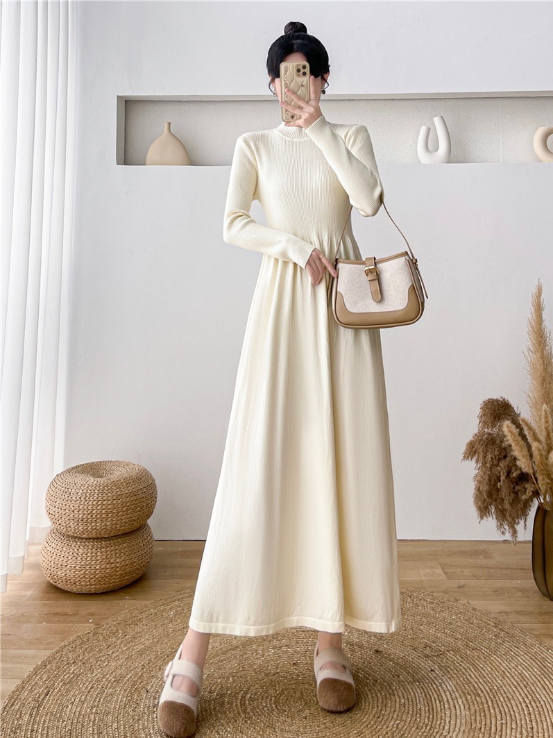 ヘップバーン風黒長袖ニットワンピース子供春冬新作ハーフハイネックウエスト細ボトムロングスカート ヘップバーン風黒長袖ニットワンピース子供春冬新作ハーフハイネックウエスト細ボトムロングスカート