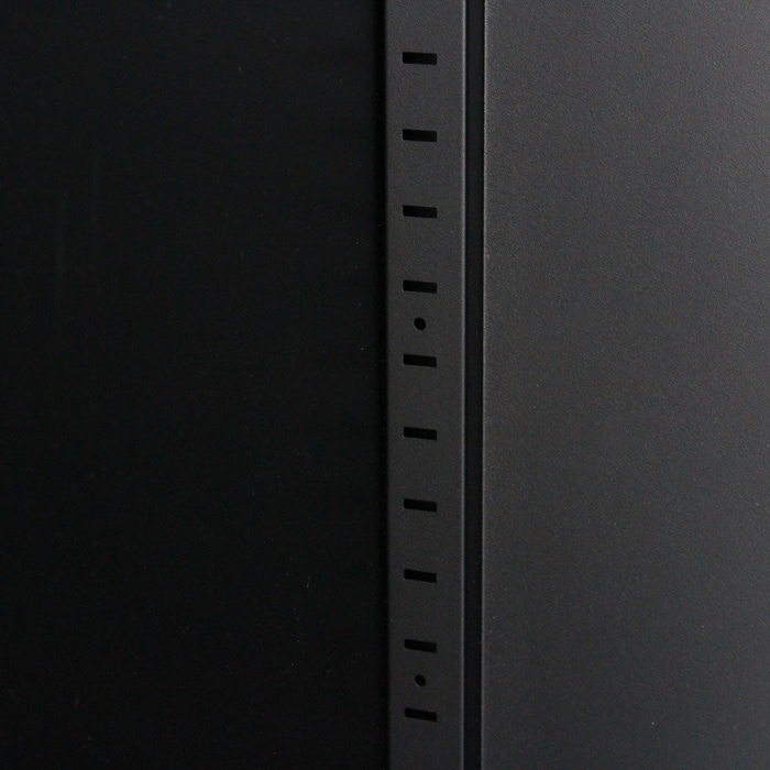 タイヤが入るスチール製収納庫 物置 屋外 収納 スチール物置 おしゃれ 収納庫 小型 コンパクト 鍵付き