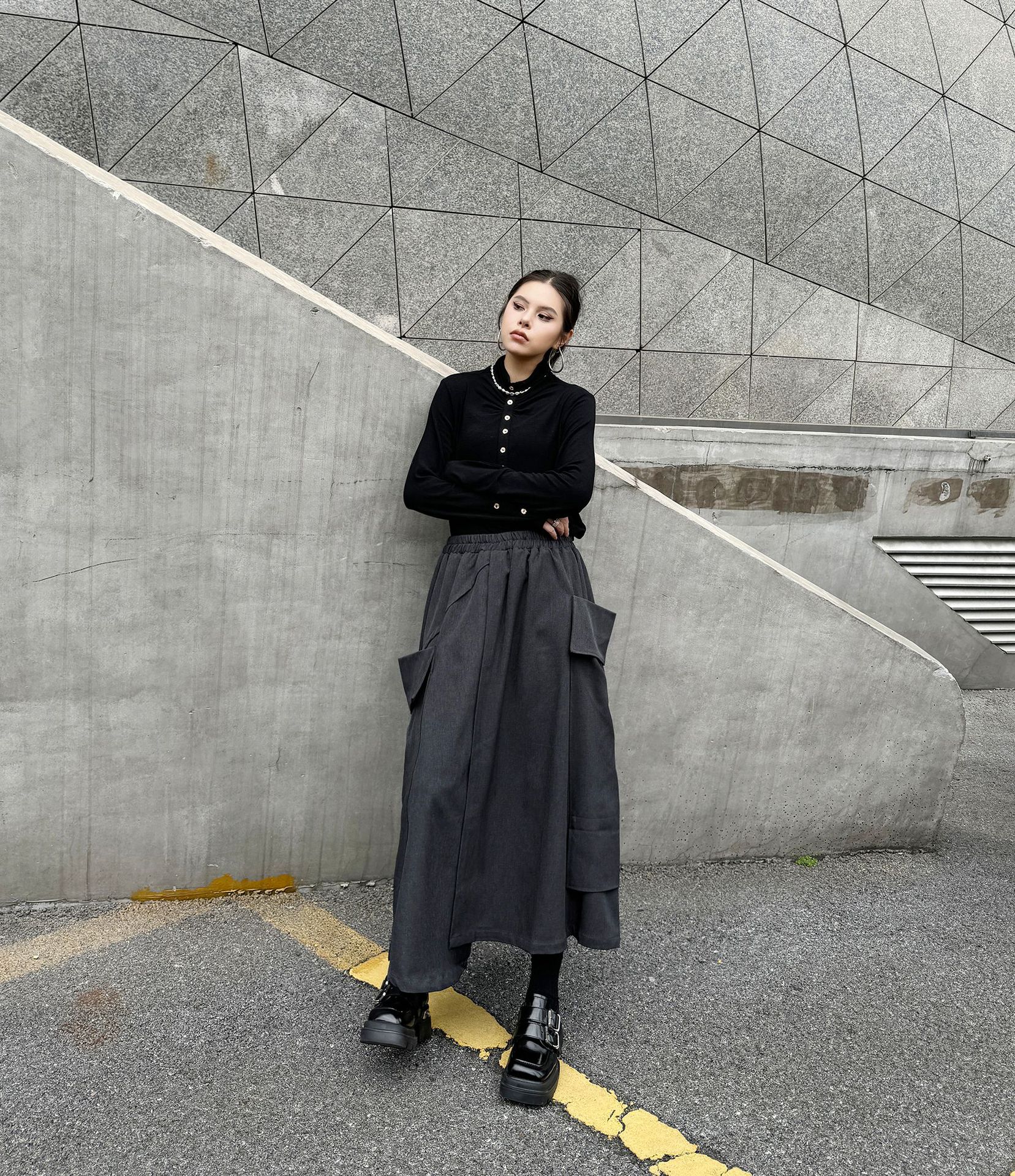 【J.Fashion】 Aラインスカート おしゃれ 大きいポケット 個性的なデザイン ハイウエスト ゴム レディース ロングスカート メガ割