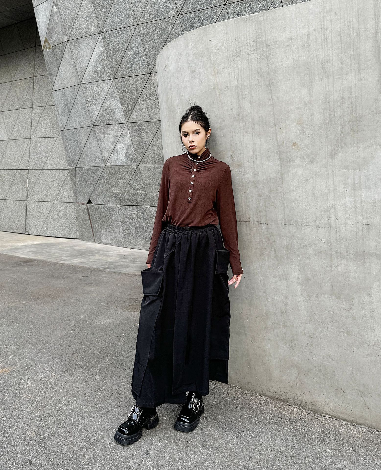 【J.Fashion】 Aラインスカート おしゃれ 大きいポケット 個性的なデザイン ハイウエスト ゴム レディース ロングスカート メガ割
