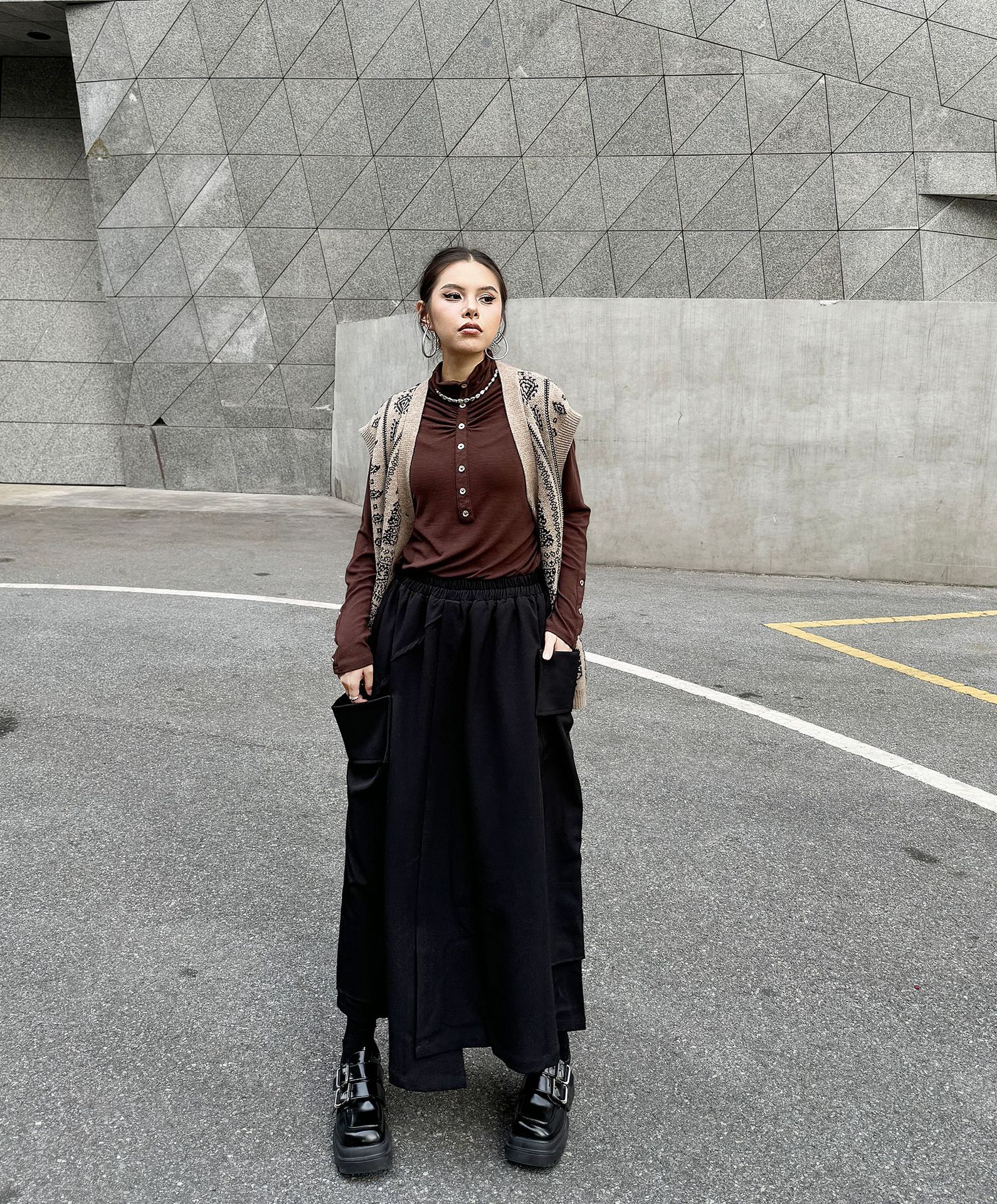 【J.Fashion】 Aラインスカート おしゃれ 大きいポケット 個性的なデザイン ハイウエスト ゴム レディース ロングスカート メガ割