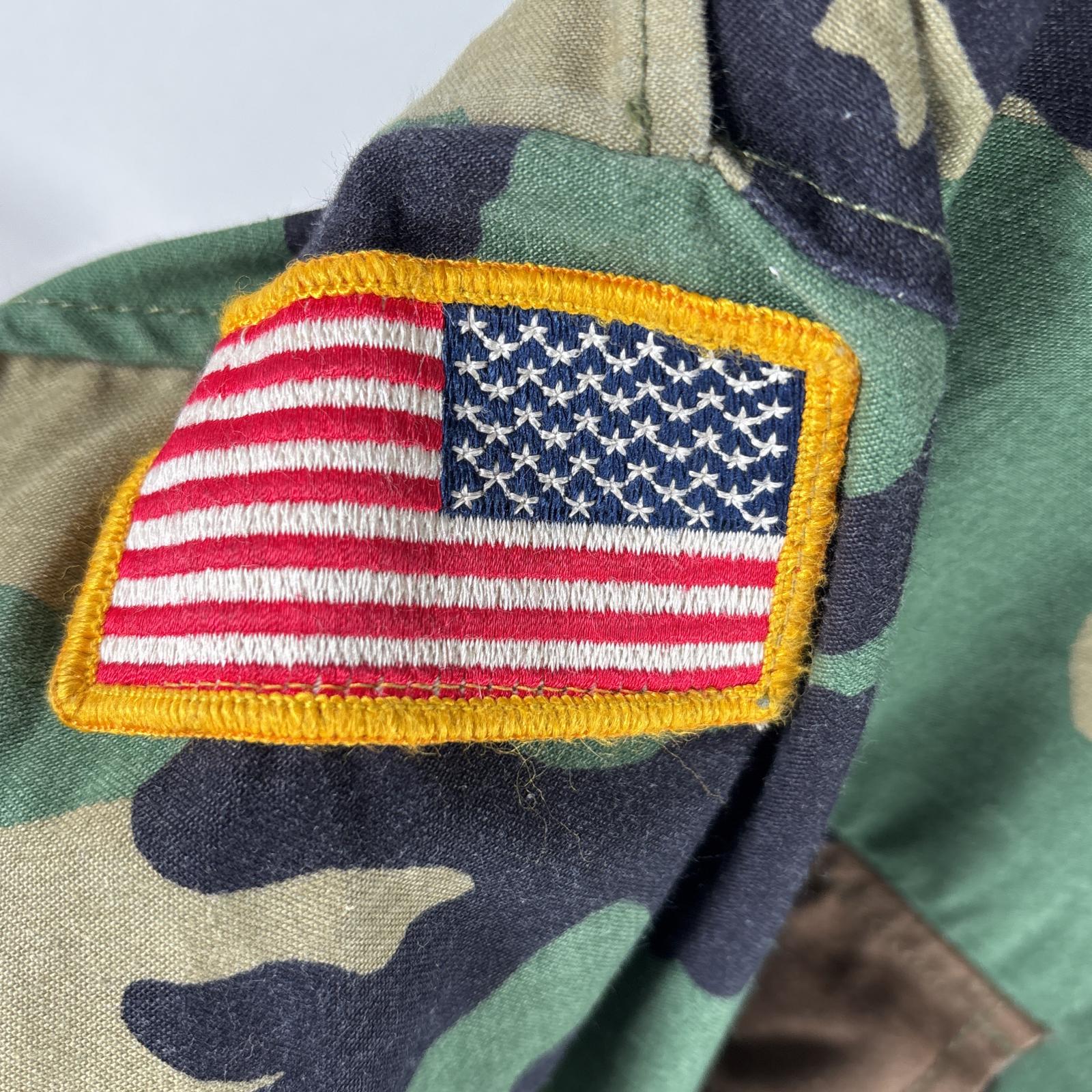 古着 ミリタリージャケット M65 フィールドジャケット ウッドランドカモフラ 米軍実物 MEDIUM SHORT グリーン メンズ 古着 ミリタリージャケット M65 フィールドジャケット ウッドランドカモフラ 米軍実物 MEDIUM SHORT グリーン メンズ