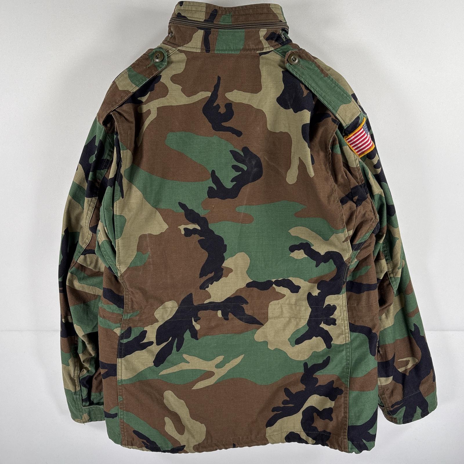古着 ミリタリージャケット M65 フィールドジャケット ウッドランドカモフラ 米軍実物 MEDIUM SHORT グリーン メンズ 古着 ミリタリージャケット M65 フィールドジャケット ウッドランドカモフラ 米軍実物 MEDIUM SHORT グリーン メンズ